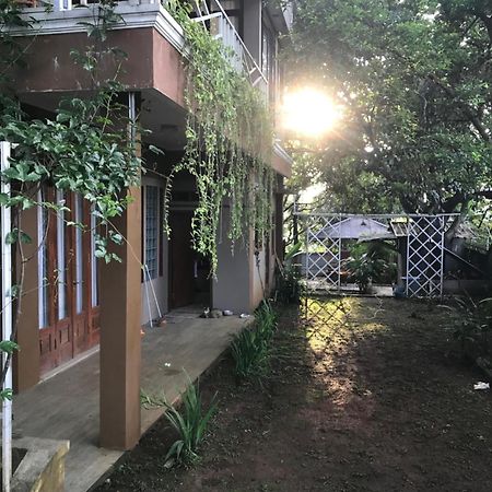 Villa Naumi Bandung Exteriör bild