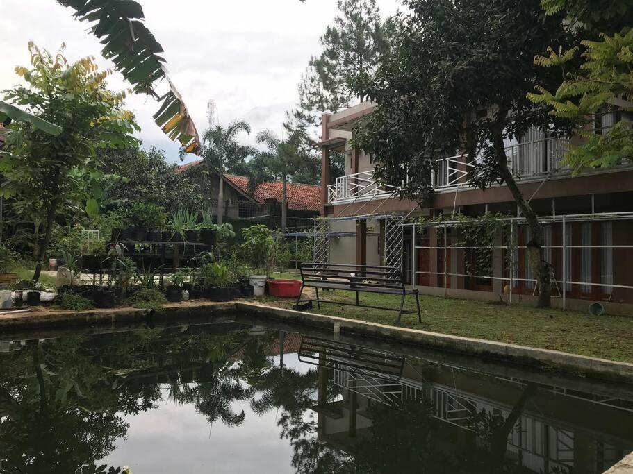 Villa Naumi Bandung Exteriör bild