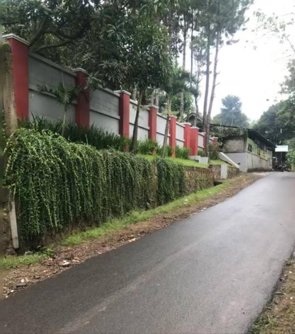 Villa Naumi Bandung Exteriör bild